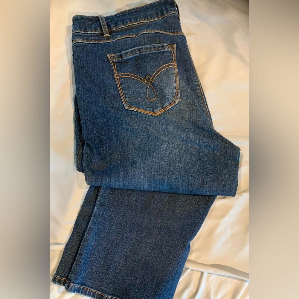 Stretch “pedal pusher” jeans…or capris?